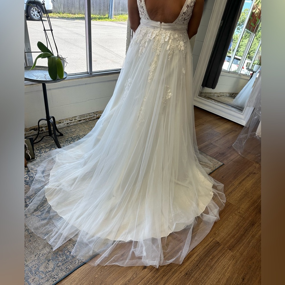 Oleg Cassini Ivory Embroidered V- Neck Wedding Dress with Sparkling Tulle Skirt - Picture 8 of 12